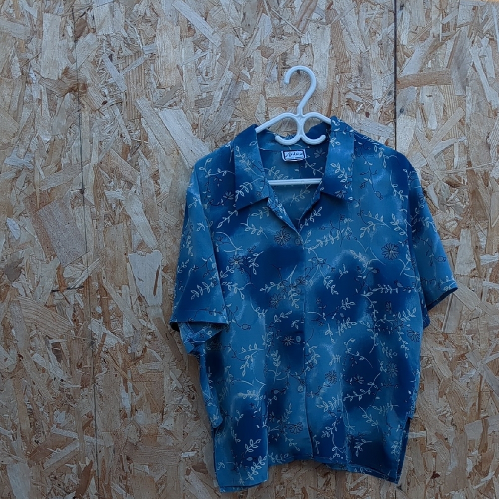 Vintage Women Short Sleeve Flanel Made In Montréal
